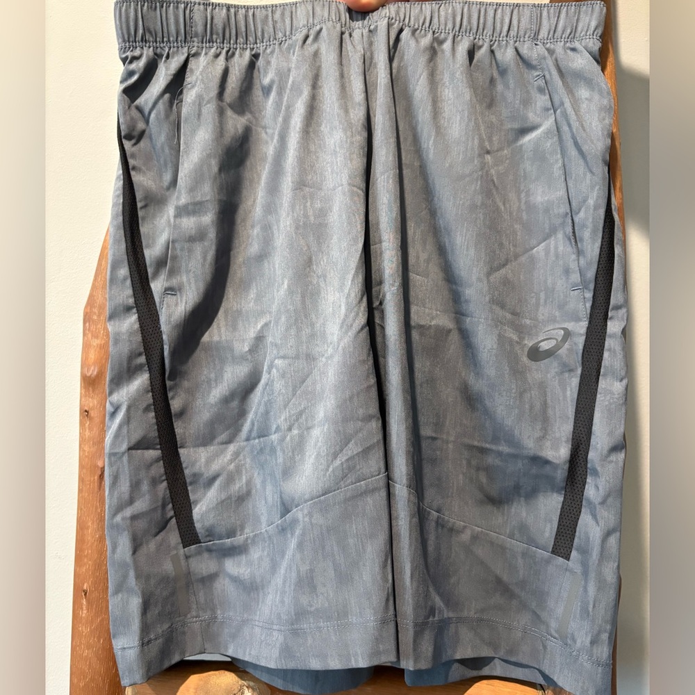 Asics Men's Athletic Shorts in Gray and Black